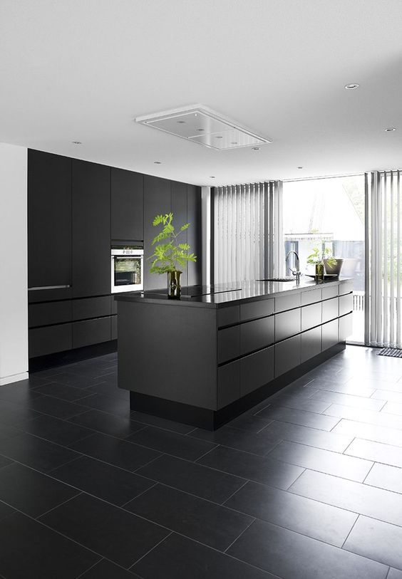 Dolmen Black